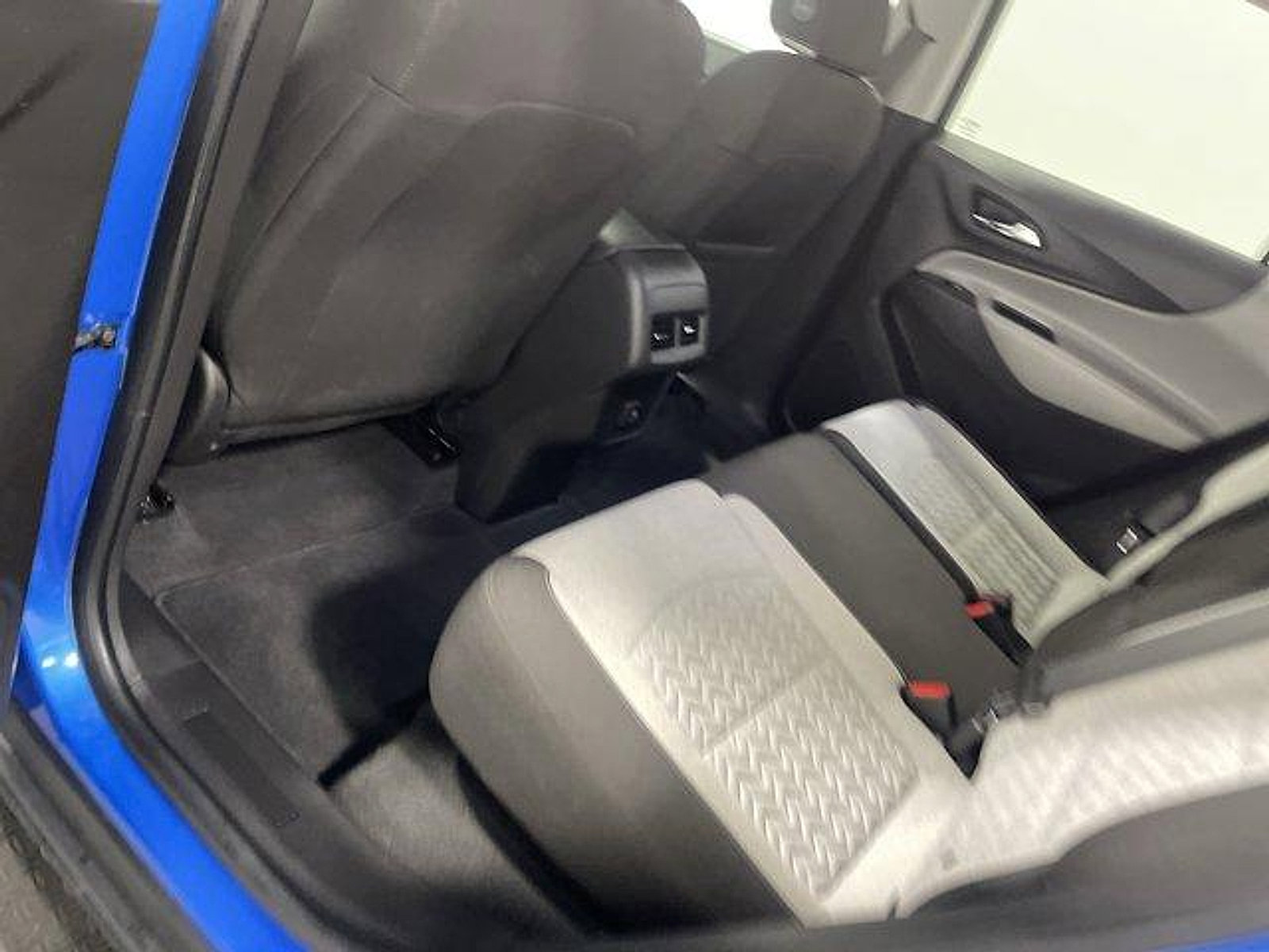 Used 2024 Chevrolet Equinox LS w/ LS Convenience Package FWD image 12