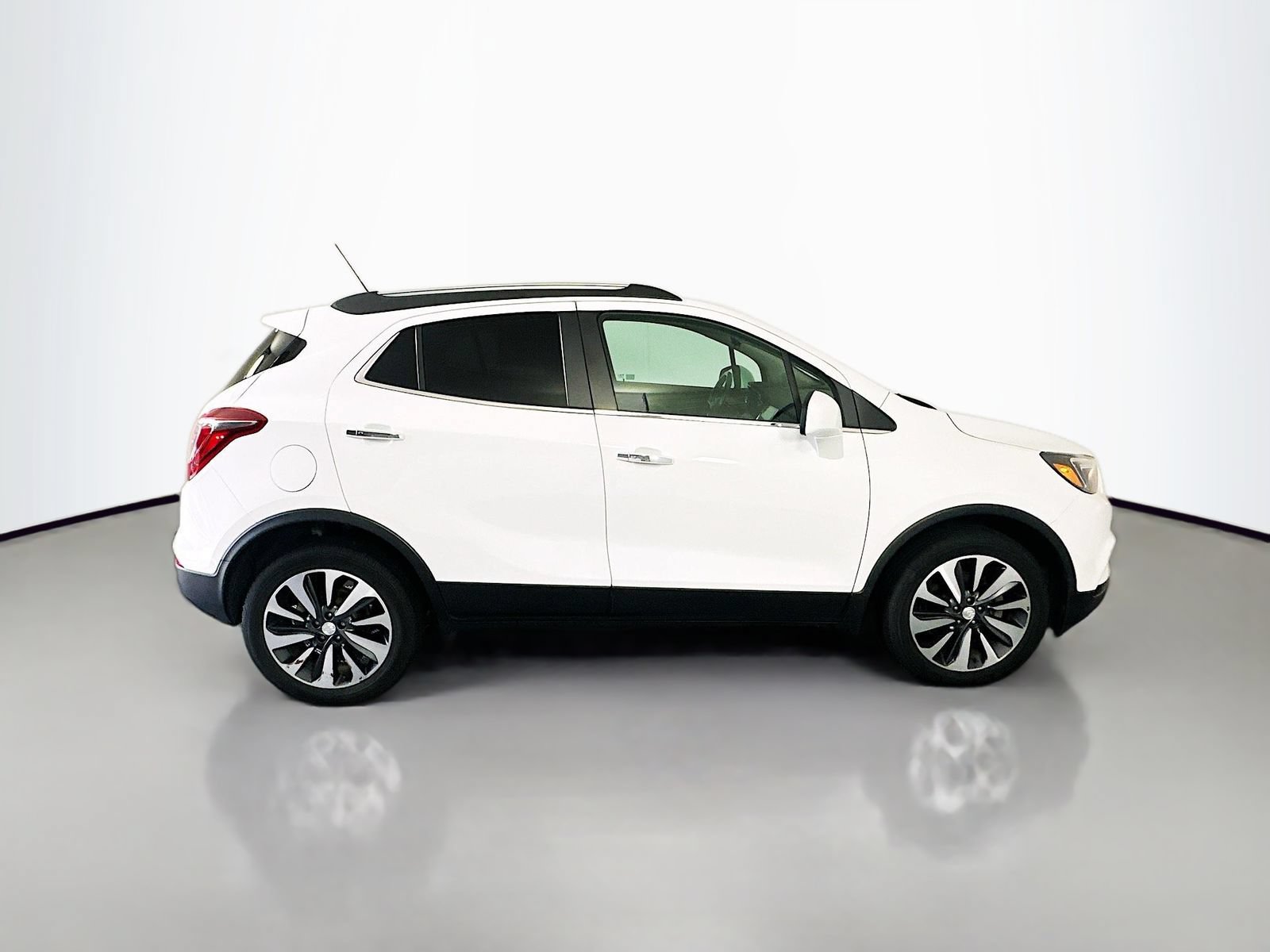 Used 2021 Buick Encore Preferred FWD image 8