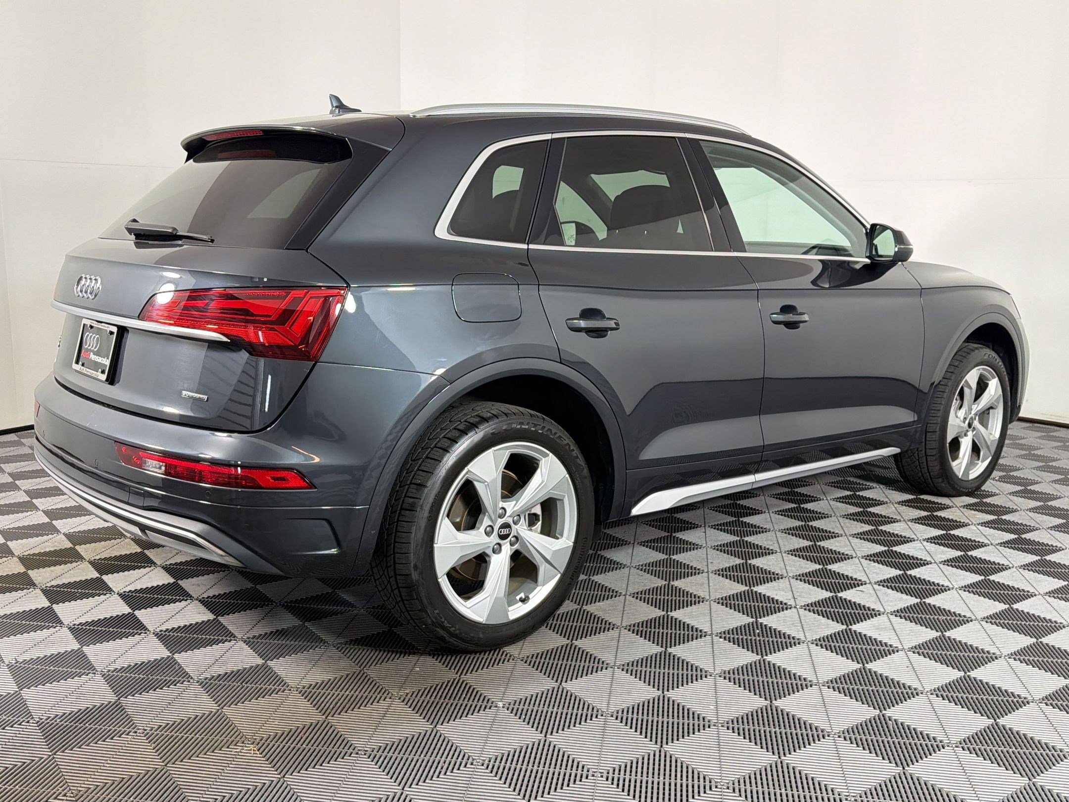 Used 2021 Audi Q5 Premium Plus w/ Premium Plus Package image 8