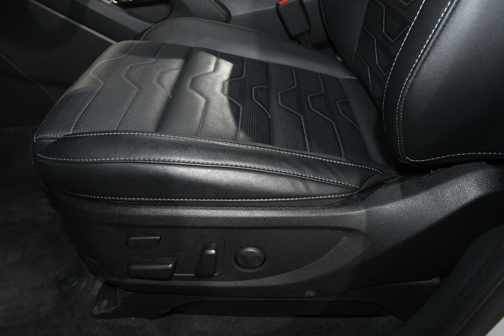 Used 2022 Kia Telluride SX w/ SX Prestige Package image 13