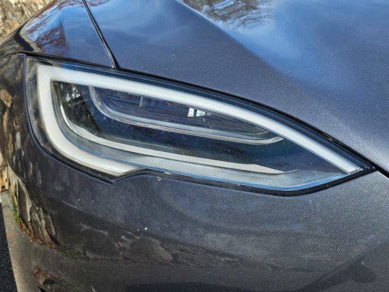 Used 2022 Tesla Model S AWD image 25