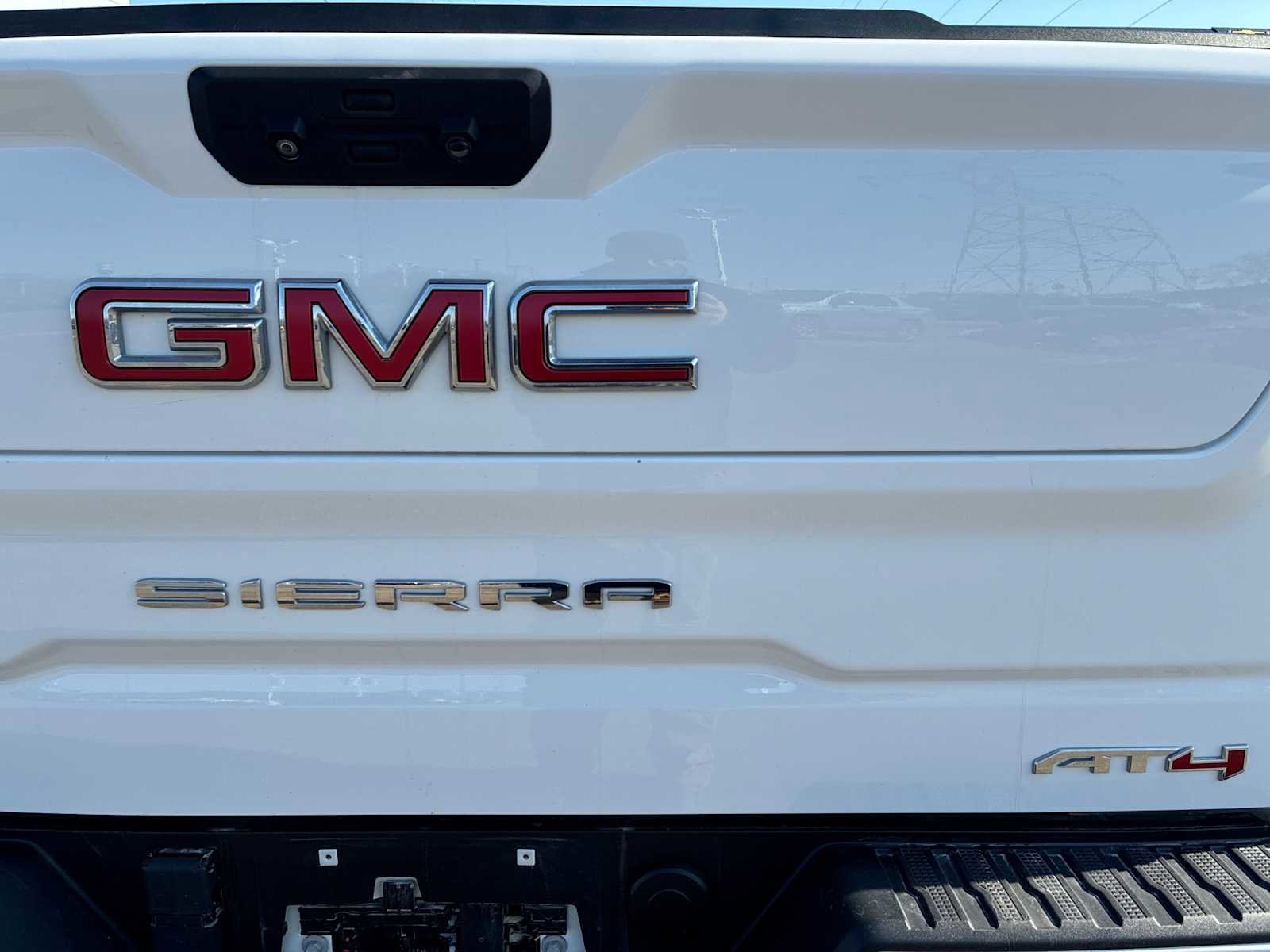 Certified 2022 GMC Sierra 1500 AT4 w/ AT4 Premium Package image 32