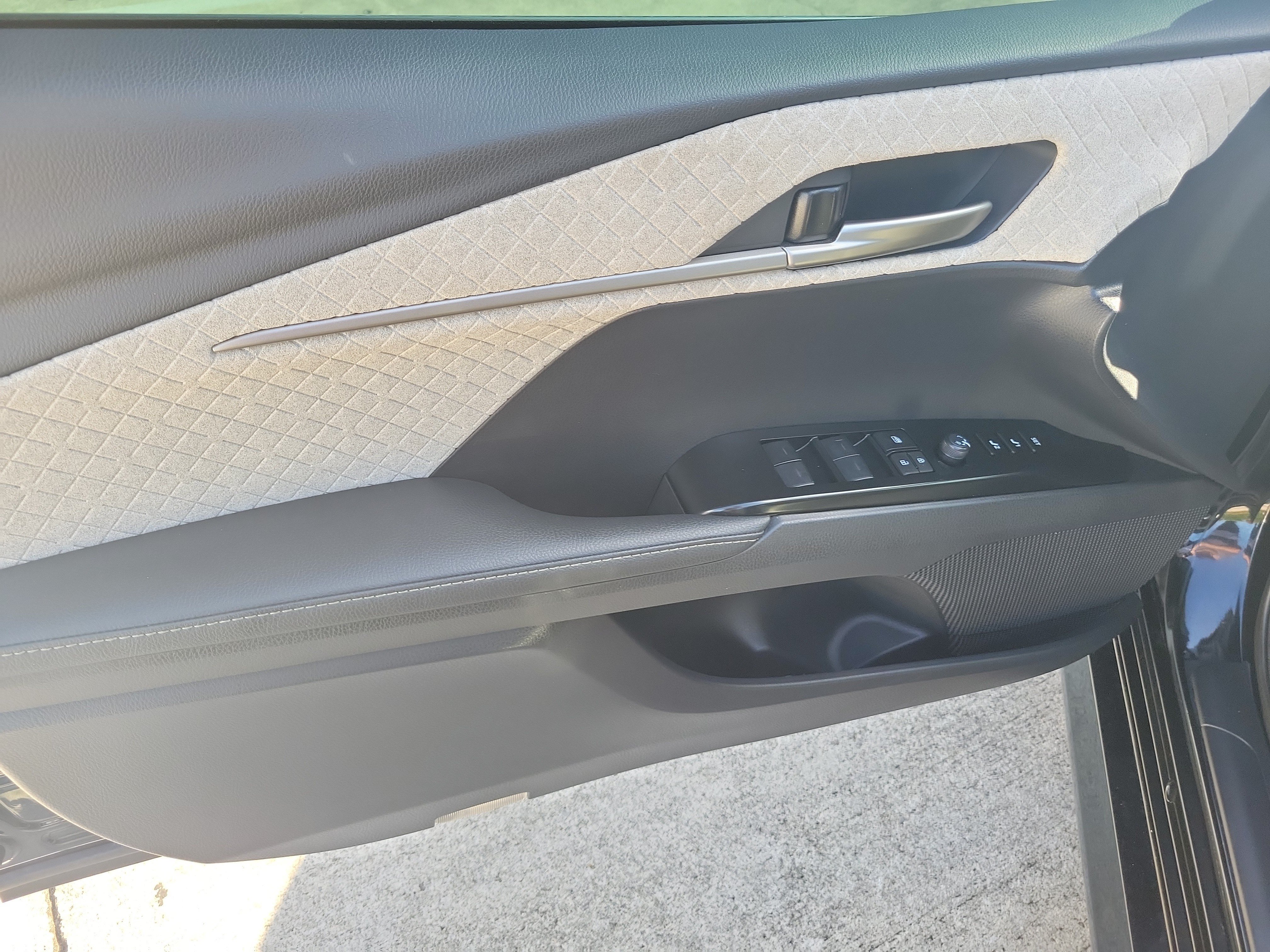 Certified 2025 Toyota Camry XLE w/ Premium Plus Package FWD image 20