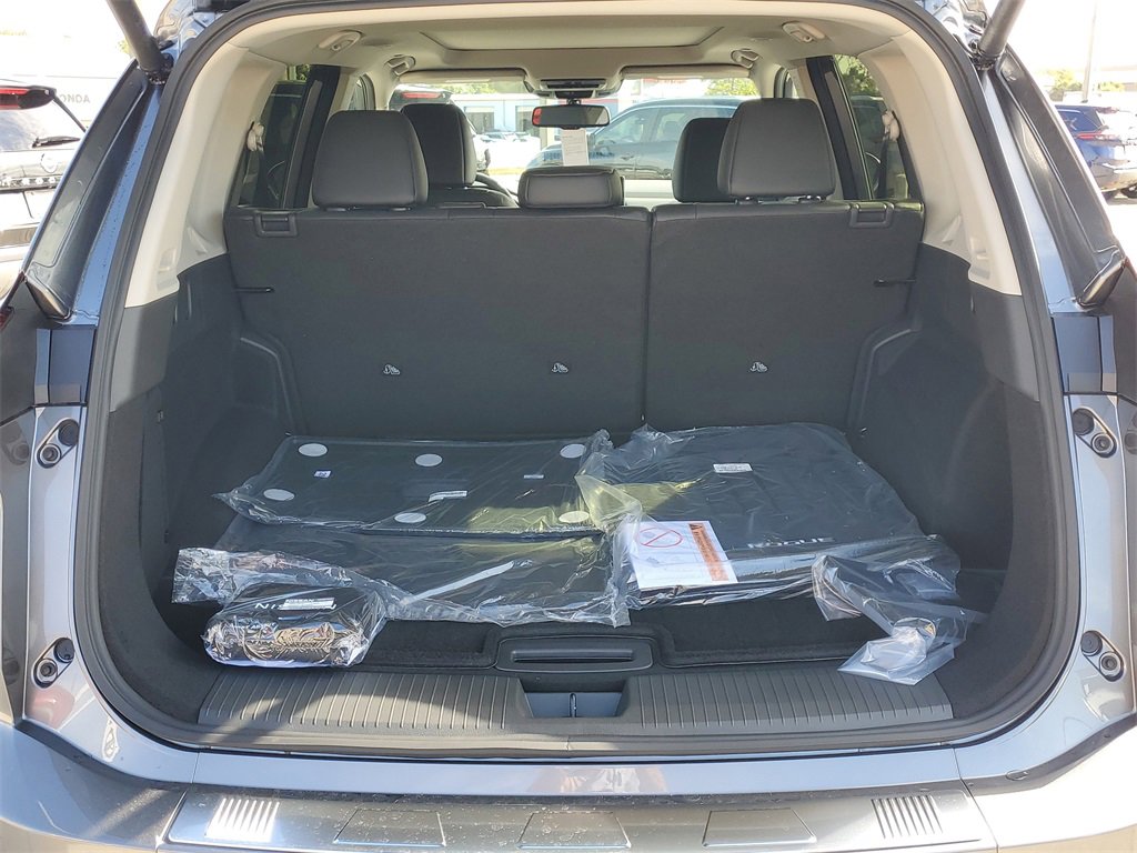 New 2026 Nissan Rogue Platinum w/ Platinum Premium Package image 5