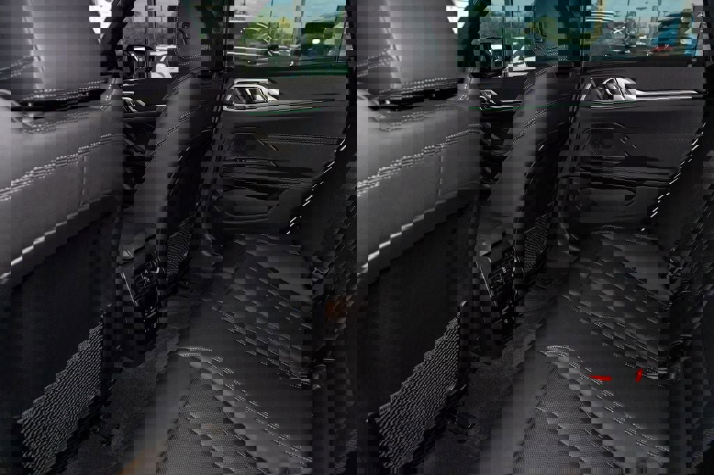 Used 2023 BMW i4 eDrive40 w/ Premium Package RWD image 9