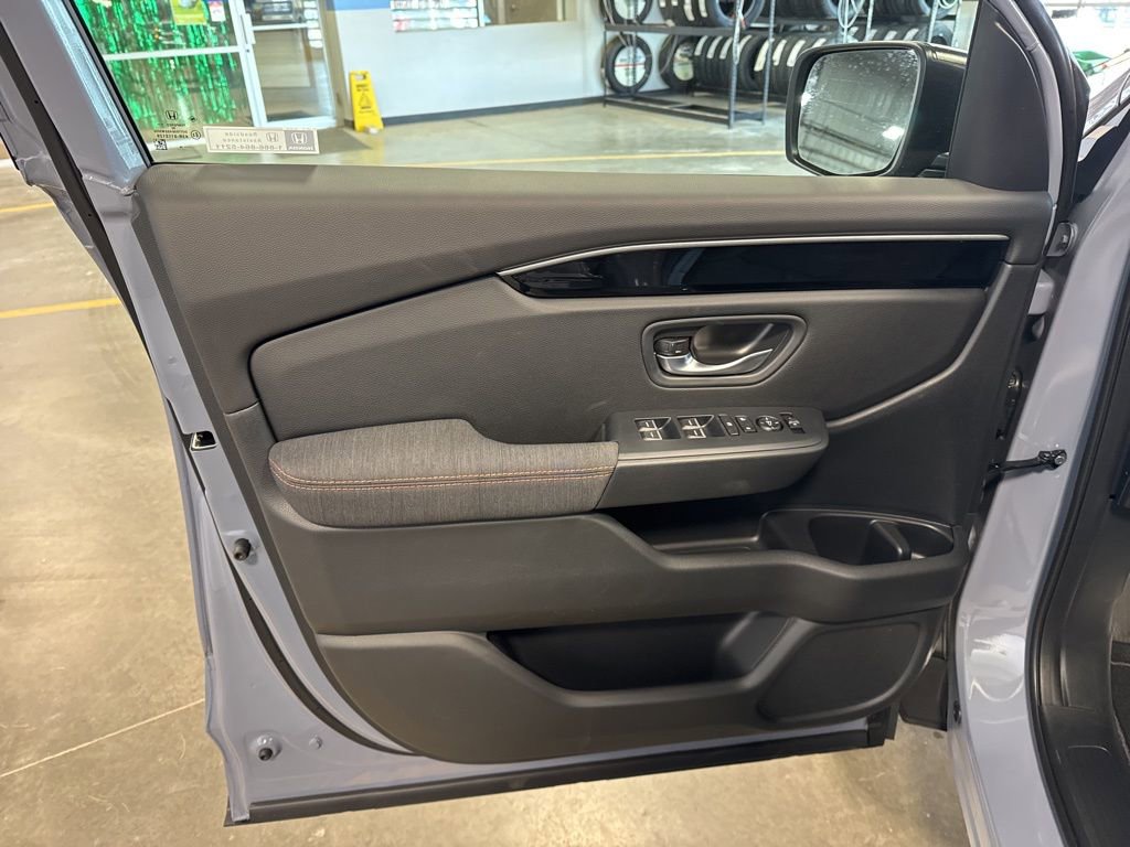 New 2026 Honda Pilot Sport image 19