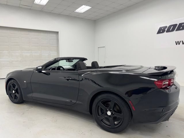 Used 2019 Chevrolet Camaro LT RWD image 13