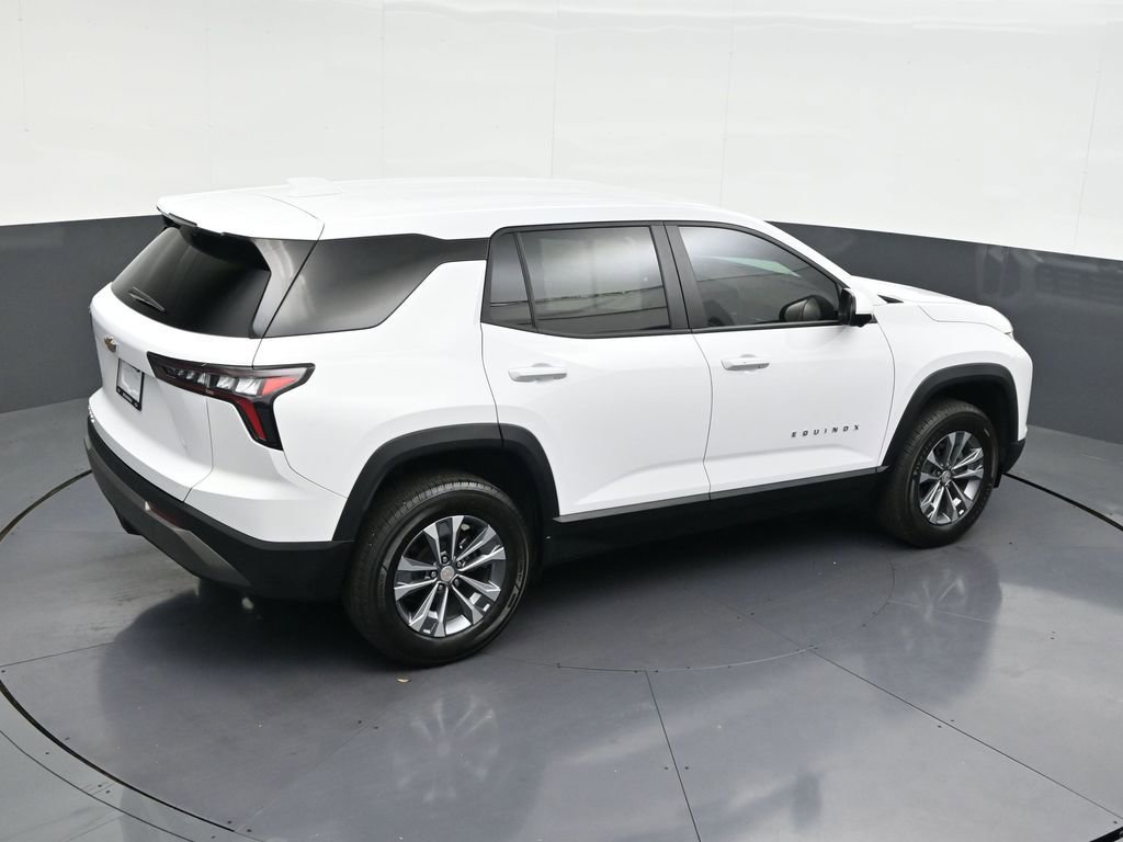 Used 2026 Chevrolet Equinox LT w/ Safety and Technology Package image 19