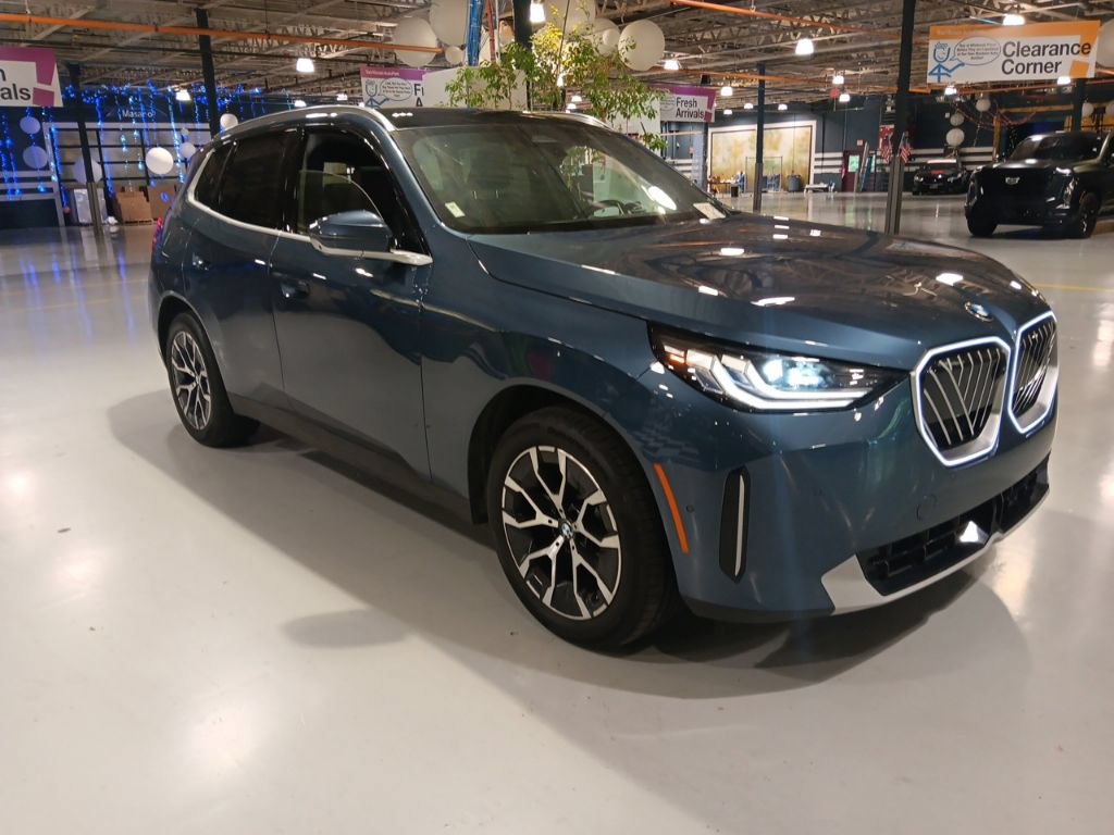 Certified 2025 BMW X3 xDrive30i w/ Premium Package AWD/4WD image 1
