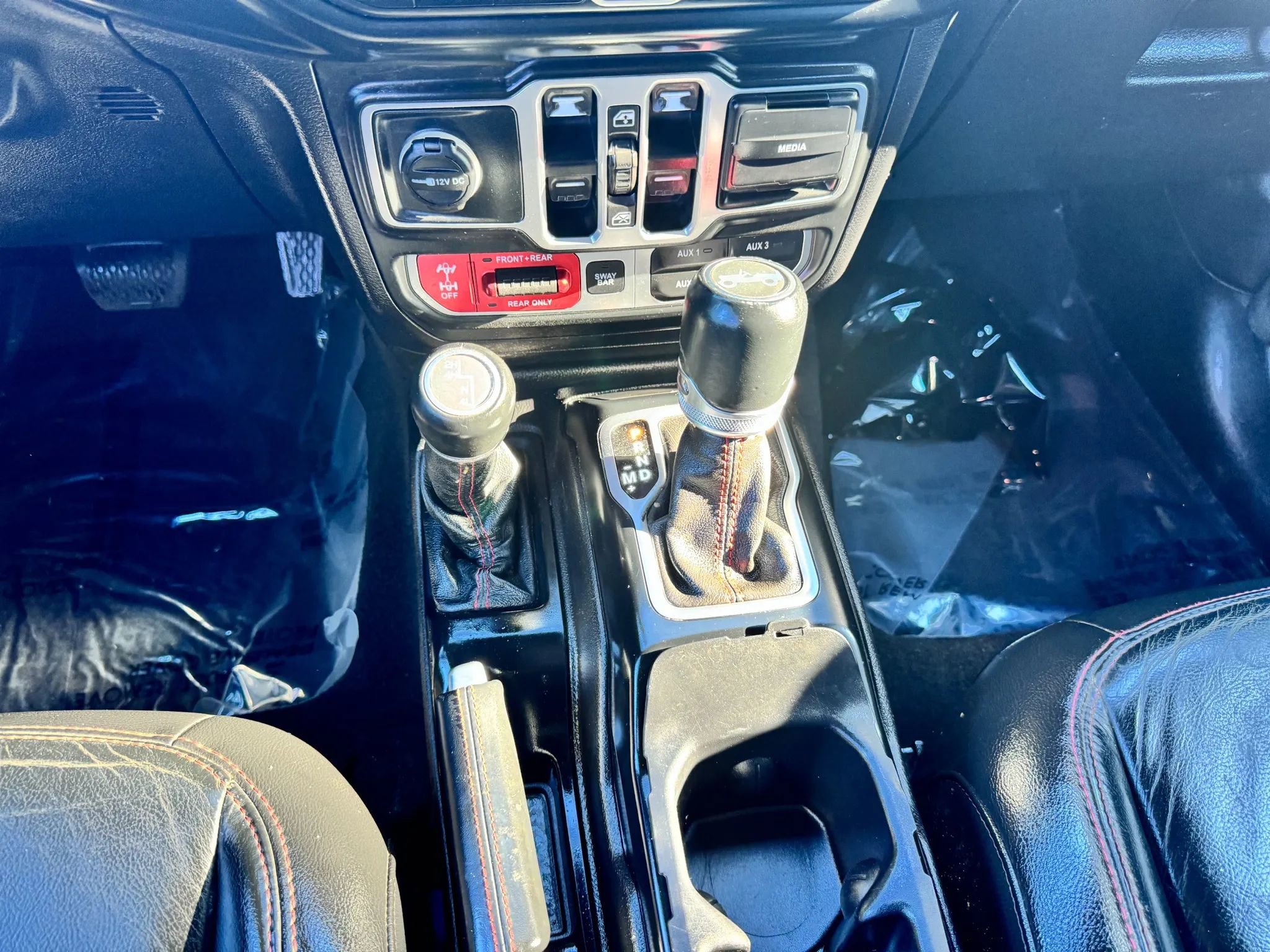 Used 2018 Jeep Wrangler Unlimited Rubicon image 31