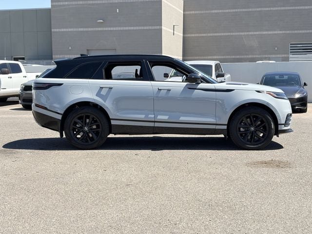 New 2026 Land Rover Range Rover Velar Dynamic SE AWD/4WD image 17