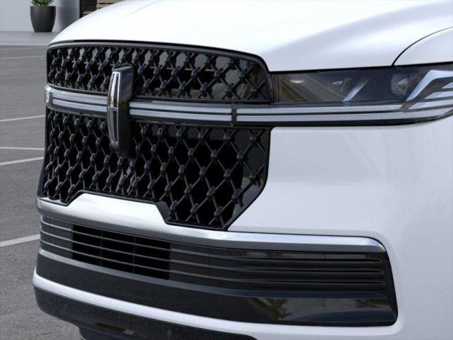 New 2026 Lincoln Navigator L Reserve AWD/4WD image 17