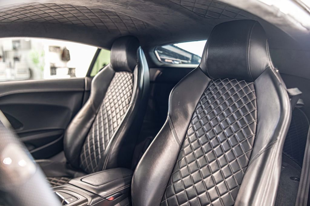 Used 2017 Audi R8 V10 plus image 16