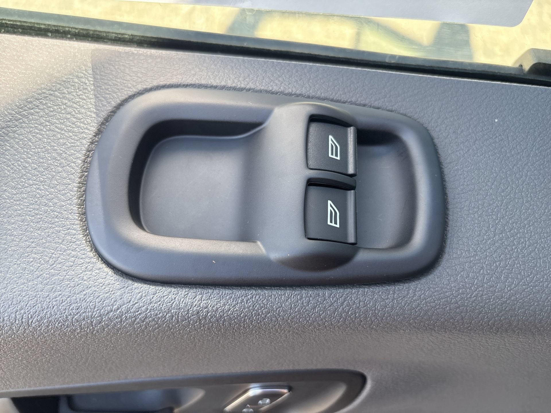 New 2027 Ford Transit 250 148 High Roof Extended w/ Load Area Protection Package RWD image 14