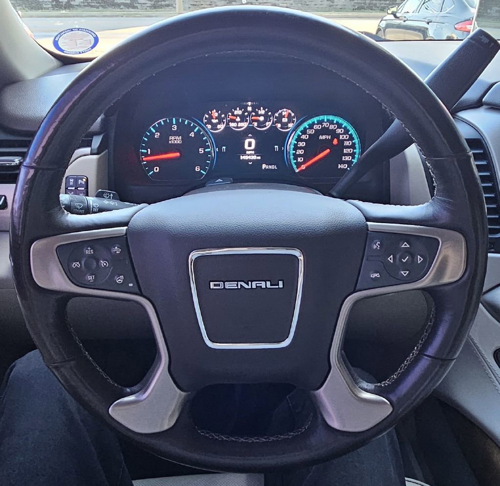 Used 2017 GMC Yukon Denali w/ Open Road Package AWD/4WD image 12