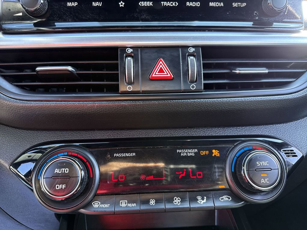 Used 2024 Kia Forte GT-Line image 16