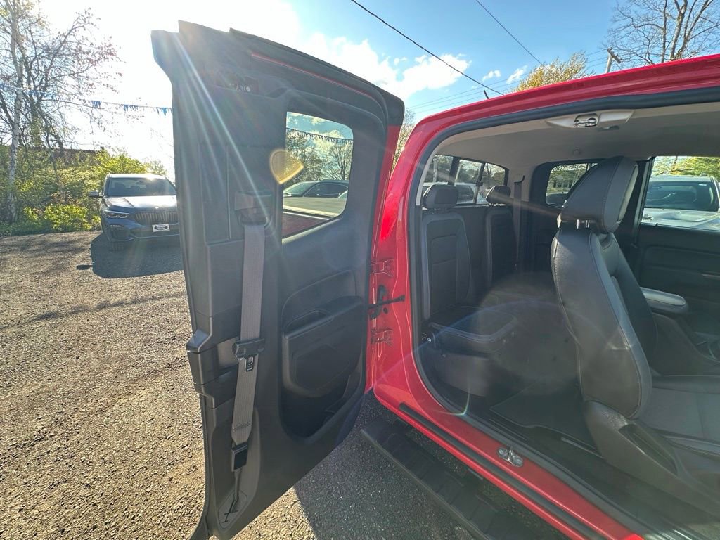 Used 2017 Chevrolet Colorado Z71 AWD/4WD image 26