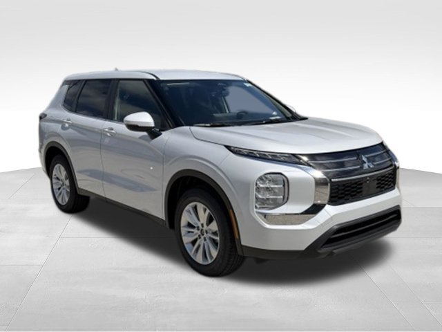 New 2026 Mitsubishi Outlander ES FWD image 7