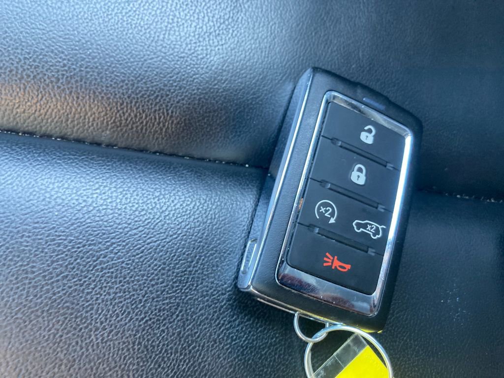 Used 2022 Jeep Grand Cherokee L Limited image 38