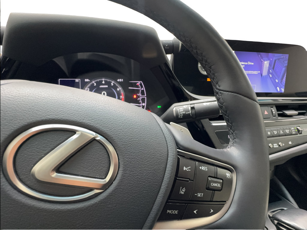 Used 2024 Lexus ES 250 w/ Premium Package AWD/4WD image 42