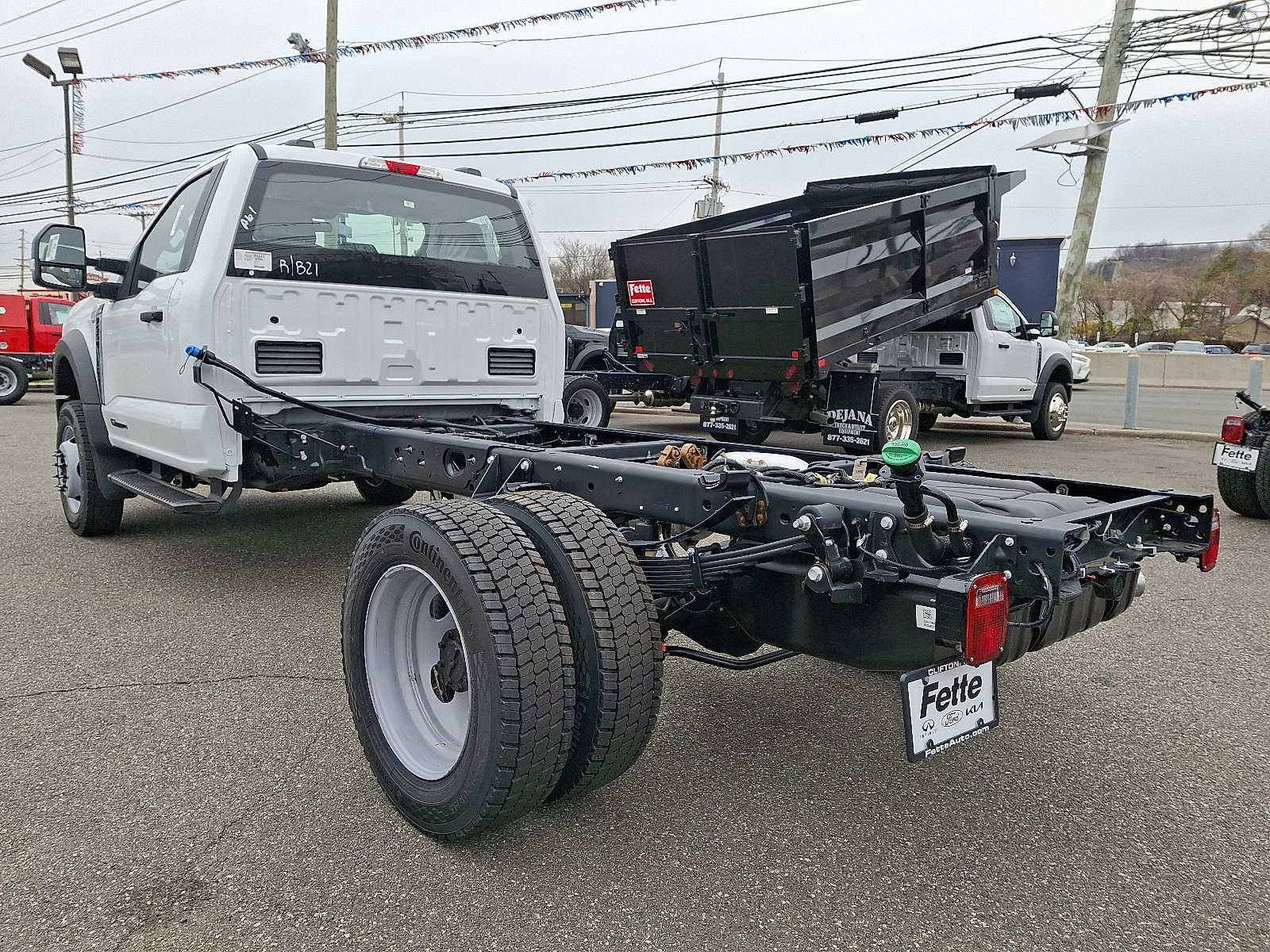 New 2025 Ford F550 4x4 Regular Cab Super Duty image 6