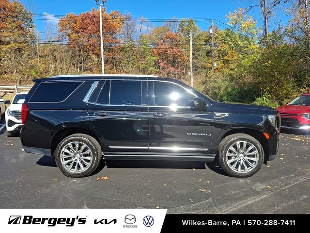 Used 2021 GMC Yukon Denali w/ Denali Premium Package image 9