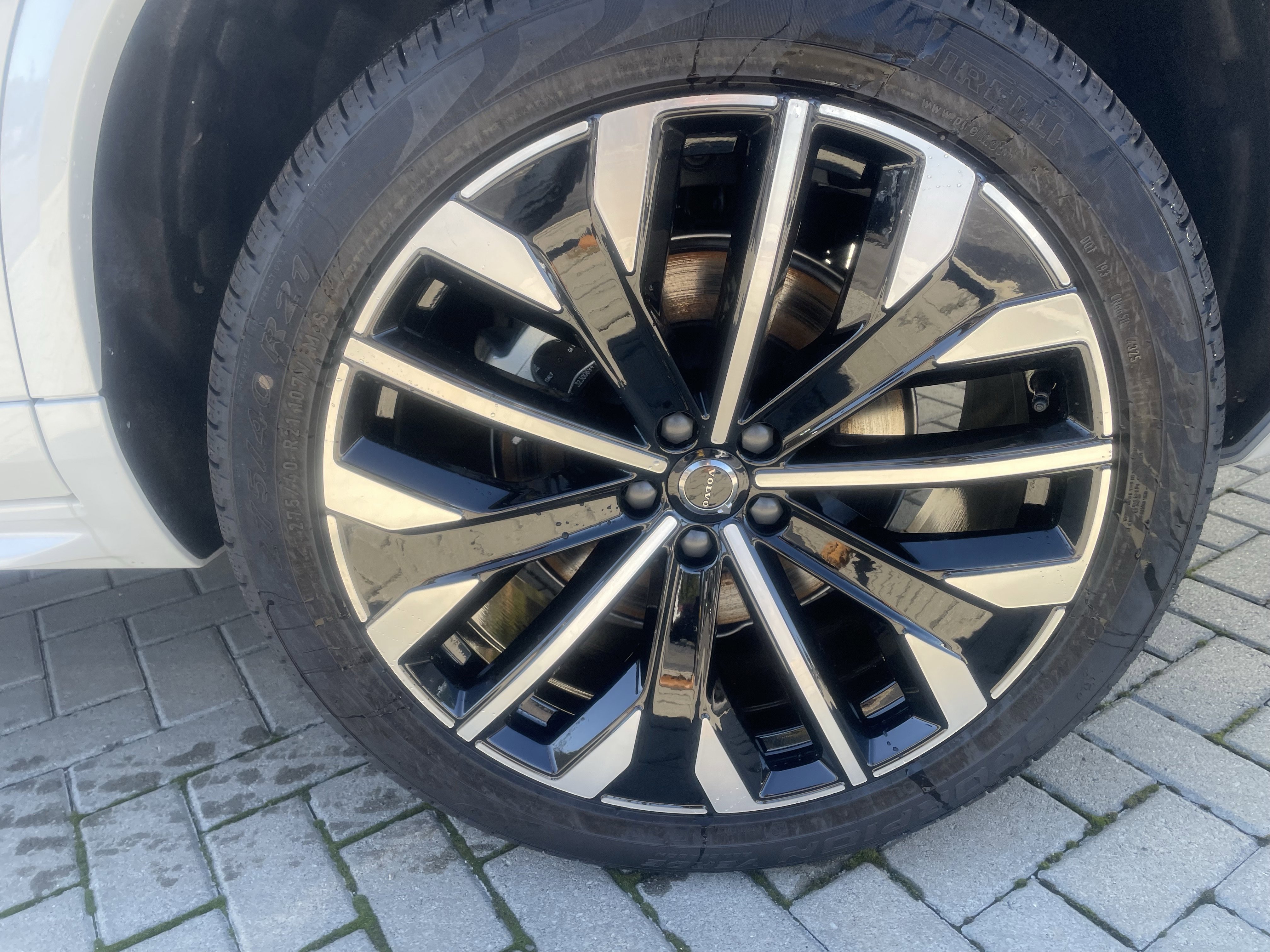 New 2026 Volvo XC90 B6 Ultra image 8