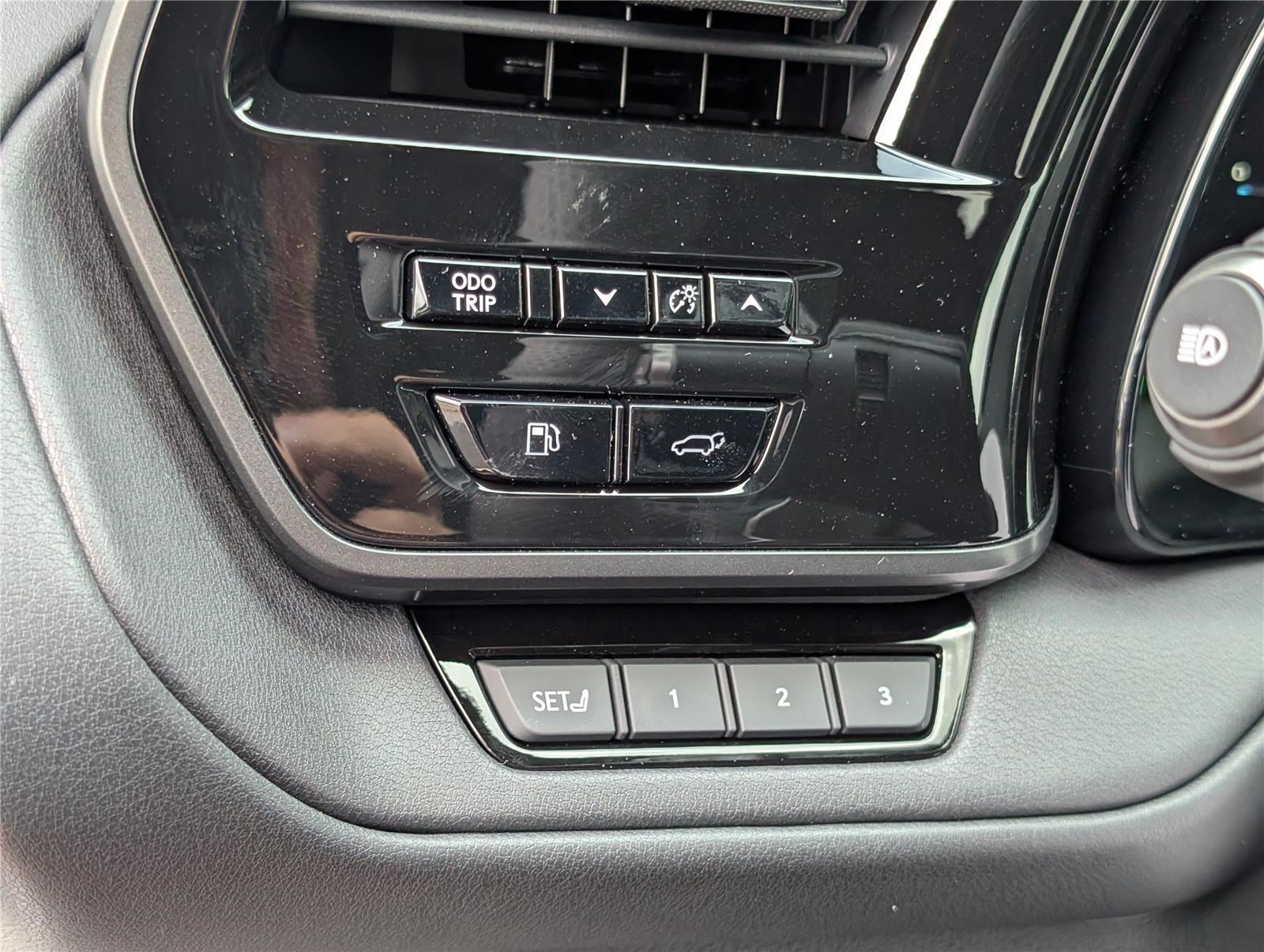 New 2026 Lexus TX 500h AWD w/ Technology Package image 21
