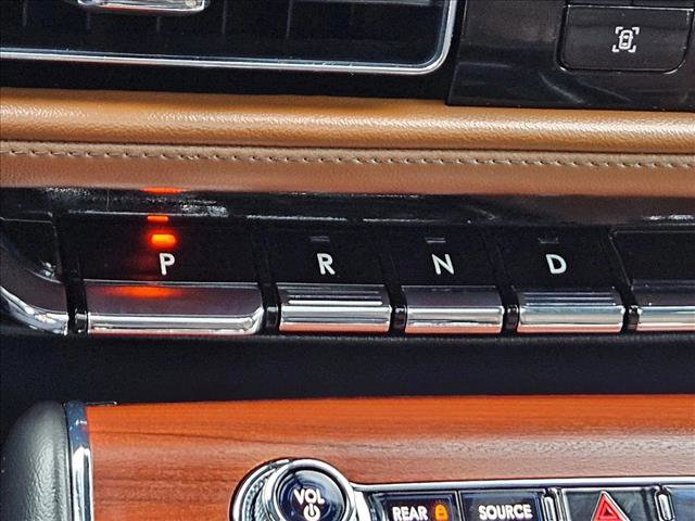 Used 2023 Lincoln Aviator Reserve w/ Equipment Group 201A image 14