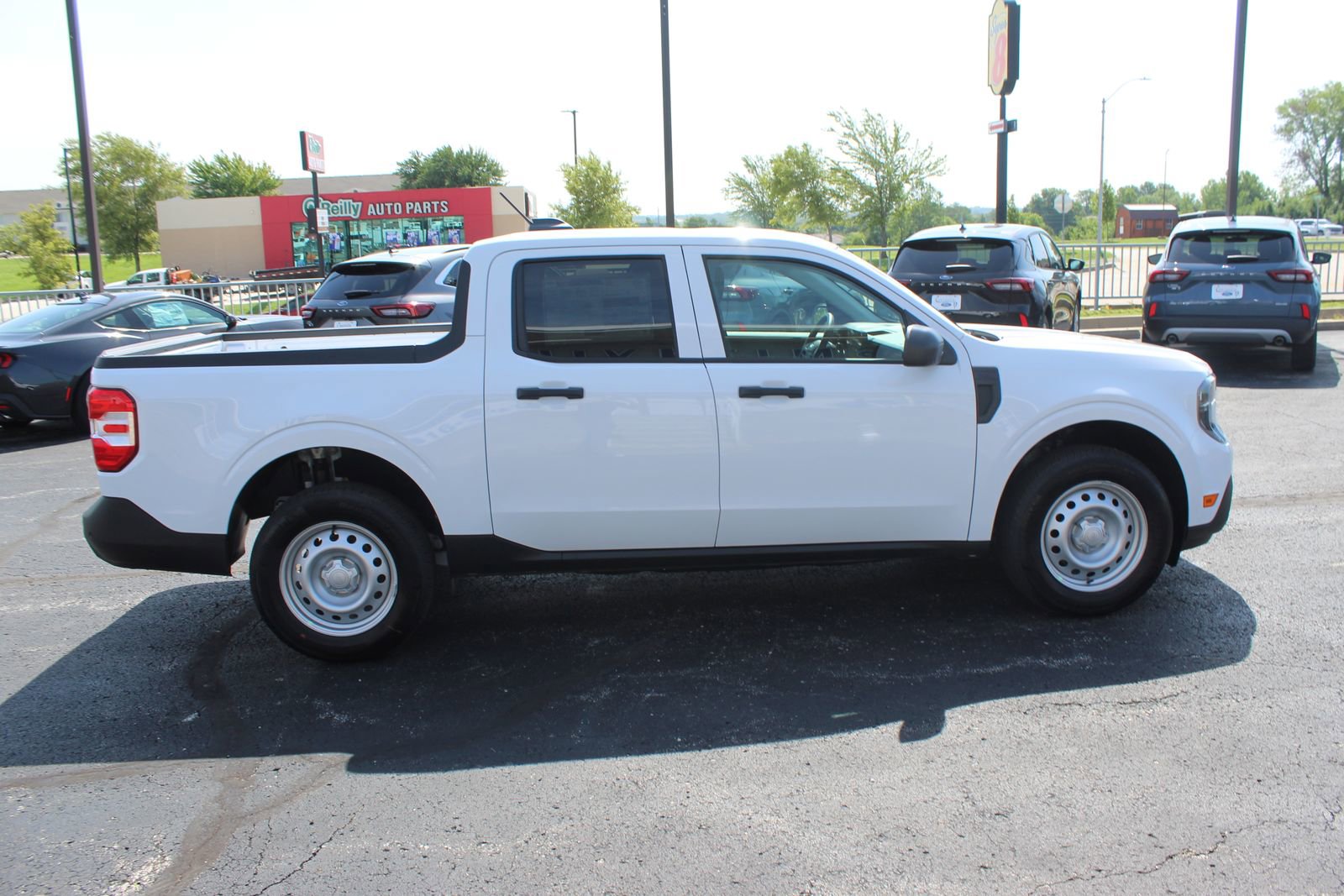 New 2025 Ford Maverick XL image 7