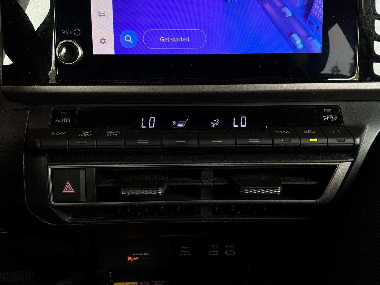 Used 2025 Toyota Camry LE FWD image 29