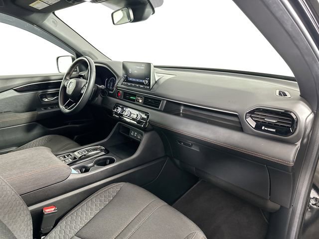 Used 2025 Honda Pilot Sport image 30