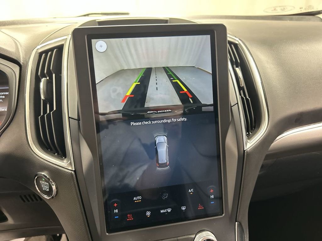 Used 2022 Ford Edge Titanium AWD/4WD image 15