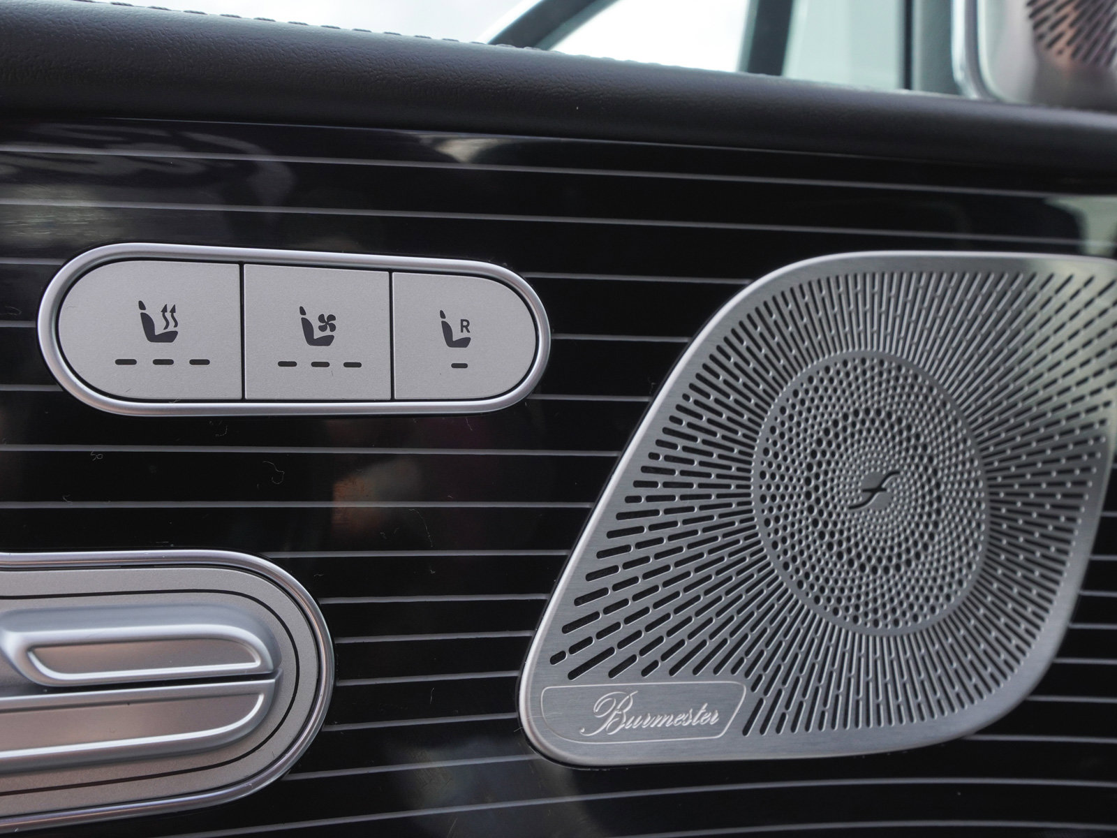 Used 2023 Mercedes-Benz Maybach GLS 600 4MATIC image 10