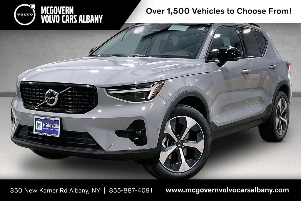New 2026 Volvo XC40 B5 Plus w/ Protection Package Premier