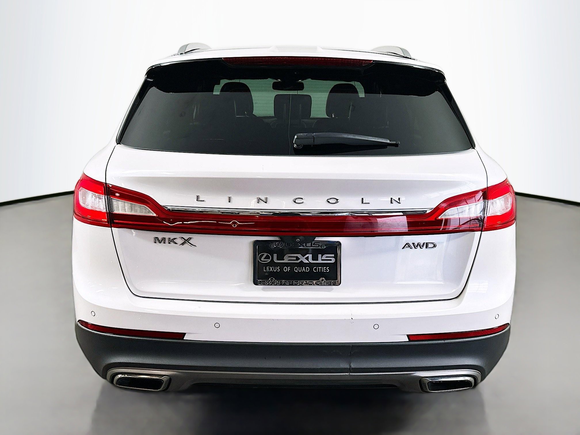 Used 2018 Lincoln MKX Reserve AWD/4WD image 6