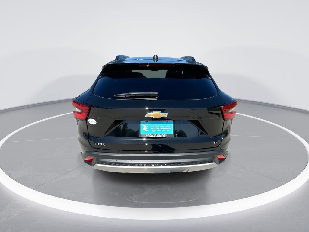 New 2026 Chevrolet Trax LT w/ LT Convenience Package FWD image 7