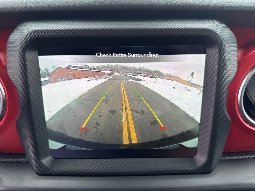 Used 2021 Jeep Wrangler Unlimited Rubicon w/ Uconnect 4C Nav & Sound Group AWD/4WD image 22