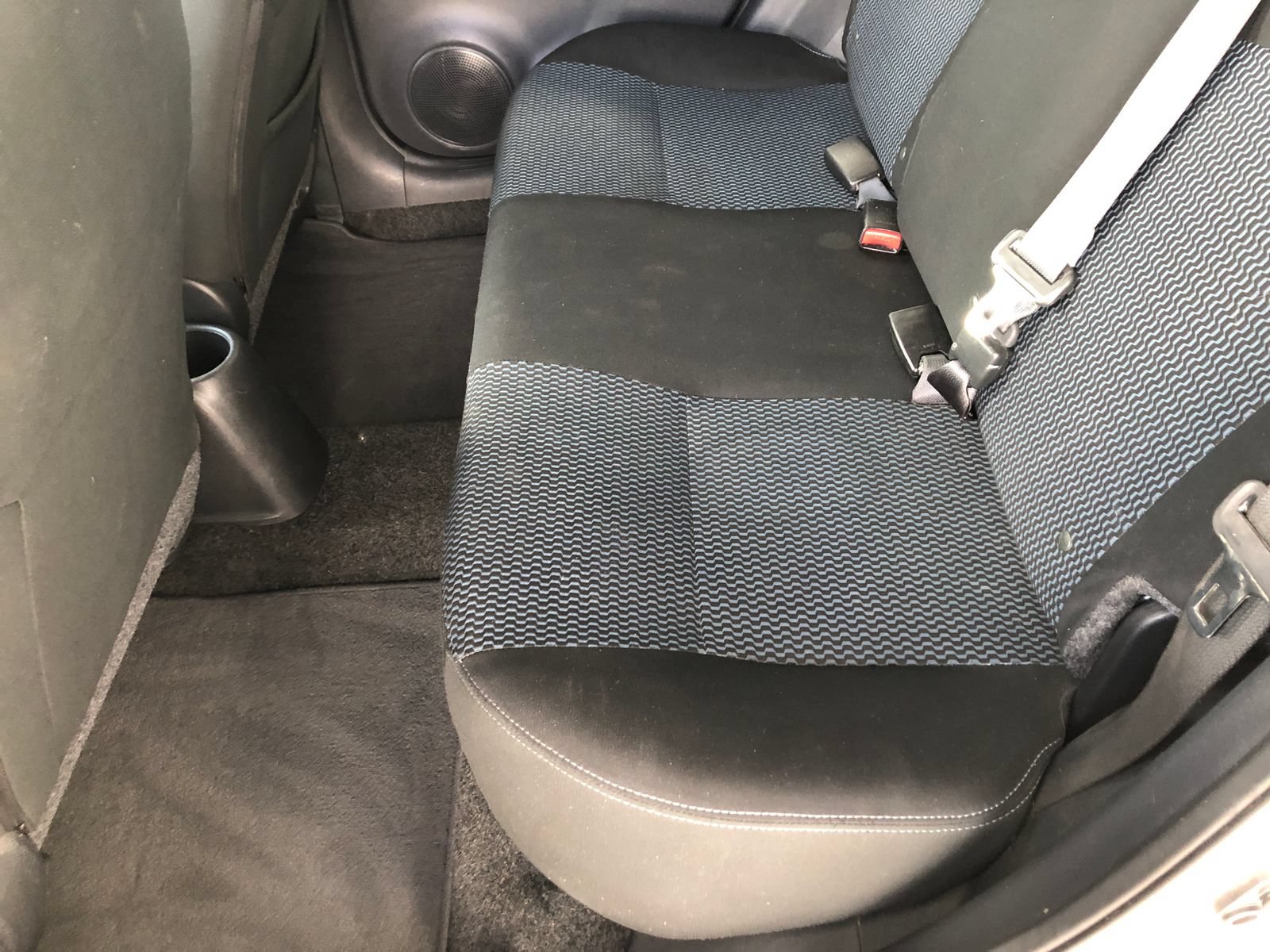 Used 2017 Nissan Versa Note SV FWD image 10