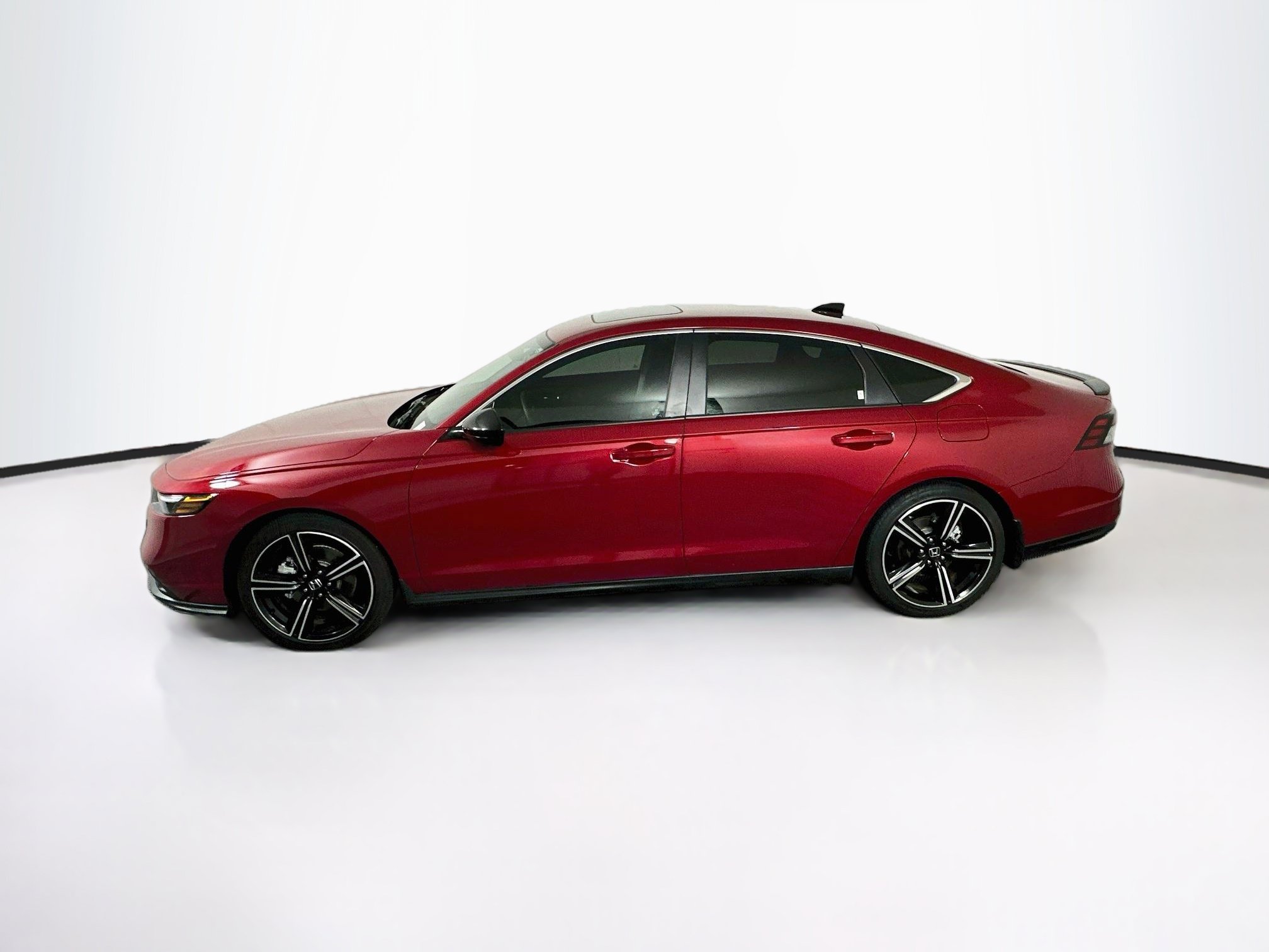 Used 2025 Honda Accord Sport image 4