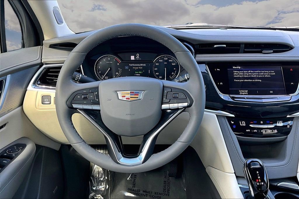 Certified 2024 Cadillac XT6 Premium Luxury FWD image 8