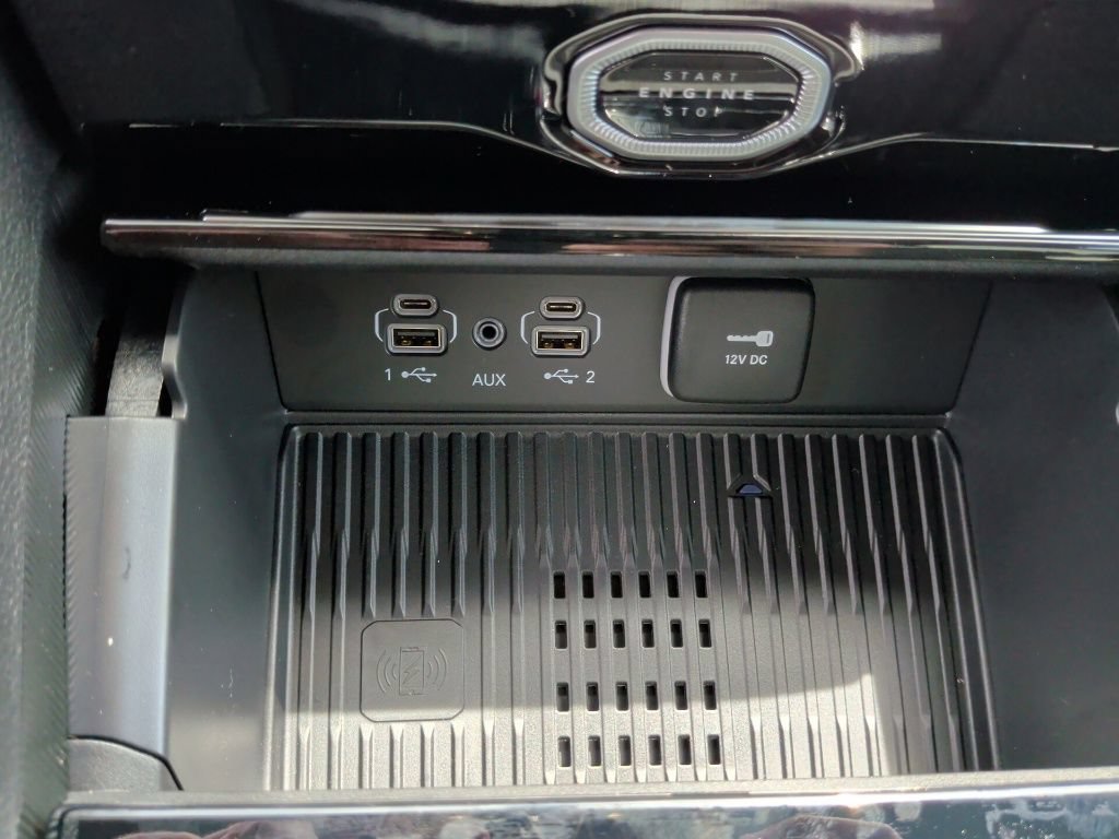 New 2026 Jeep Grand Cherokee Altitude RWD image 31