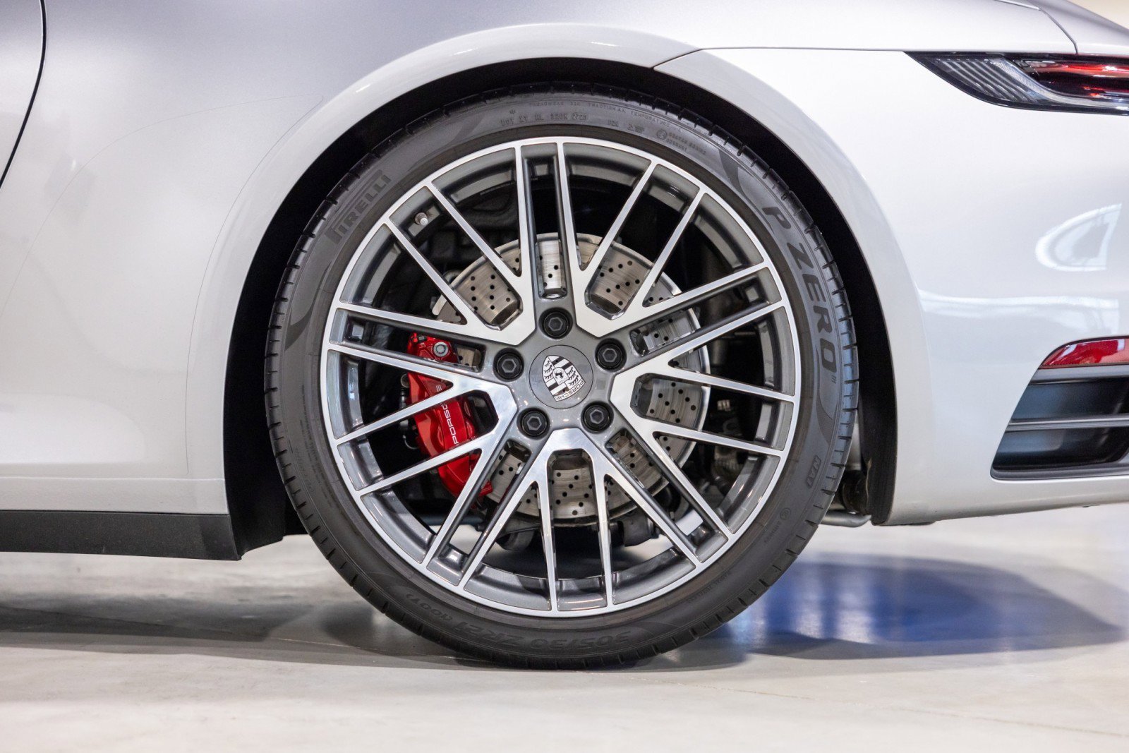 Used 2024 Porsche 911 Carrera S w/ Sport Package image 12