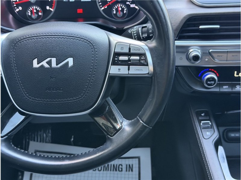 Used 2022 Kia Telluride EX w/ EX Premium Package FWD image 41