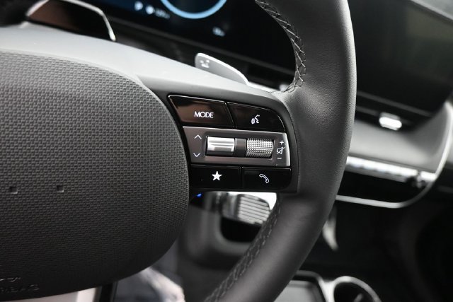 New 2027 Hyundai Ioniq 5 SE RWD image 18