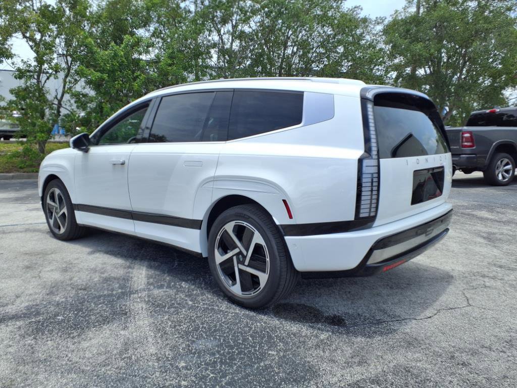 New 2026 Hyundai Ioniq 9 Calligraphy image 5