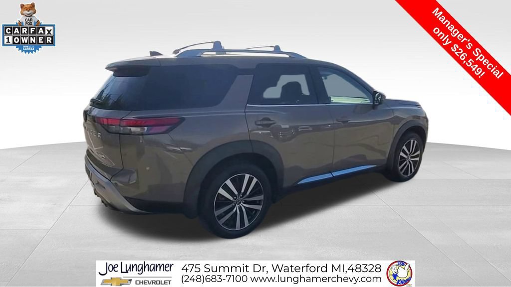 Used 2024 Nissan Pathfinder Platinum w/ Cargo Package AWD/4WD image 9