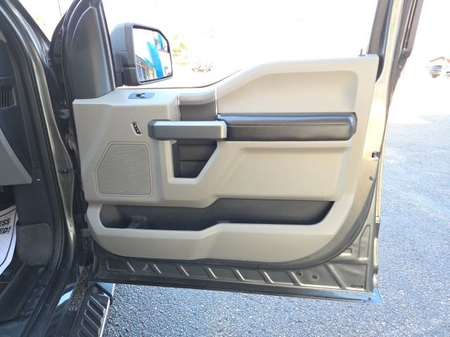 Used 2016 Ford F150 XLT w/ Equipment Group 301A Mid image 47