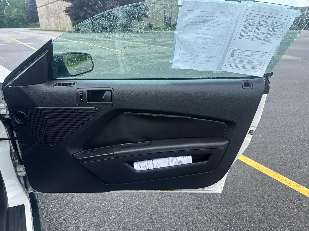 Used 2010 Ford Mustang Coupe image 30