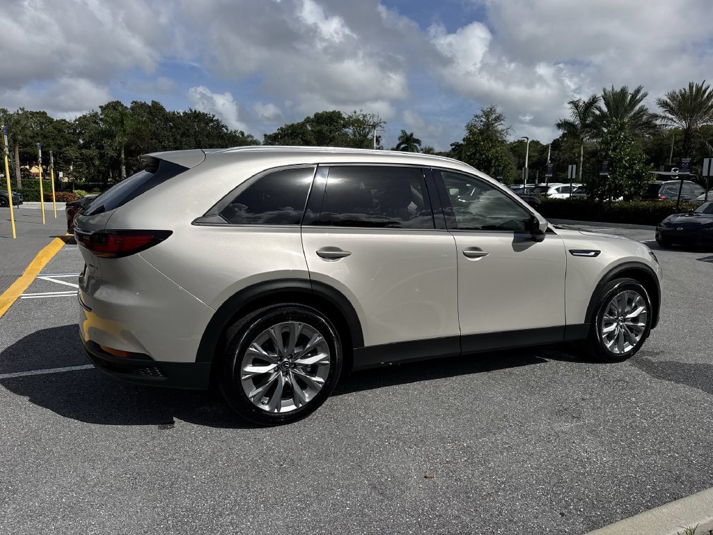 Certified 2026 MAZDA CX-90 3.3 Turbo w/ Preferred Package AWD/4WD image 4